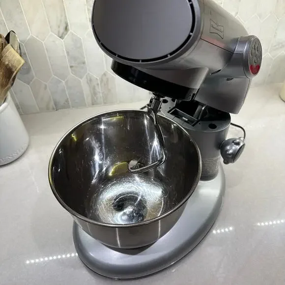 American Era Silver Stand Mixer - Picture 4 of 9